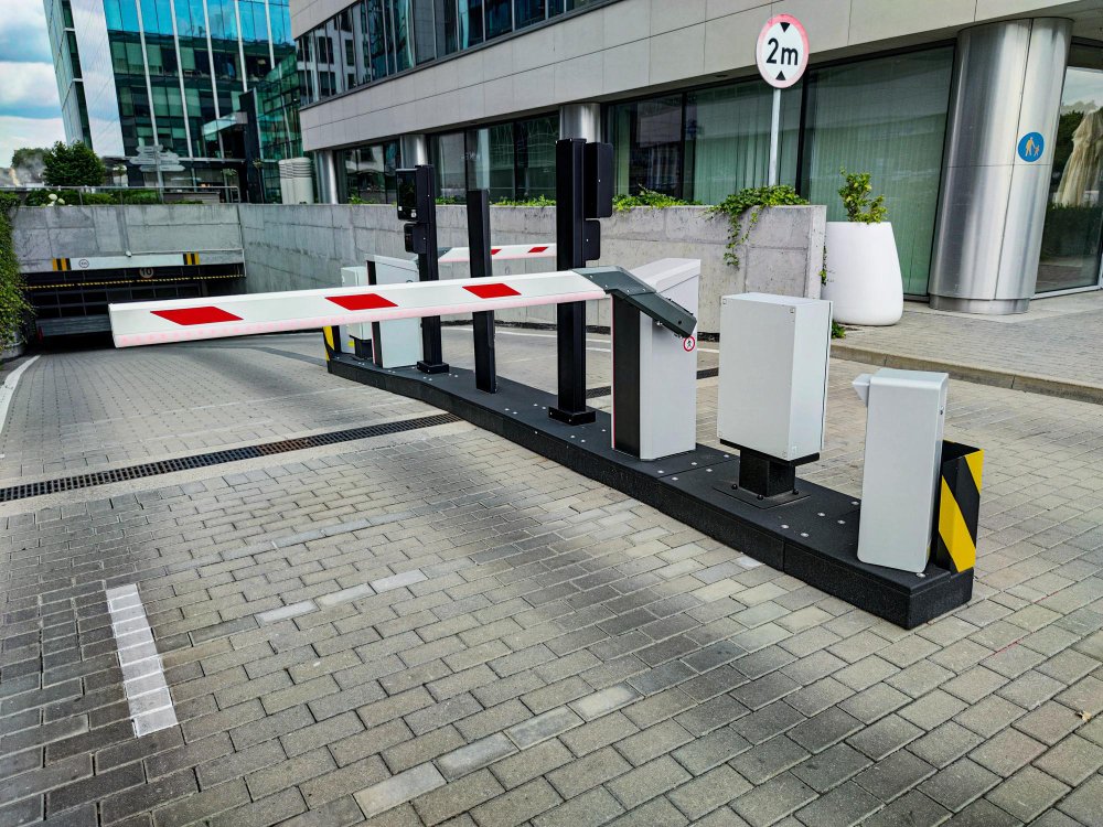 Automatic boom barriers for residential and commercial parking facilities