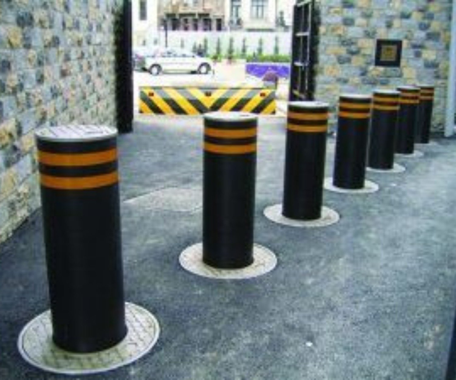 Anti-terrorism Bollards Thumbnail View