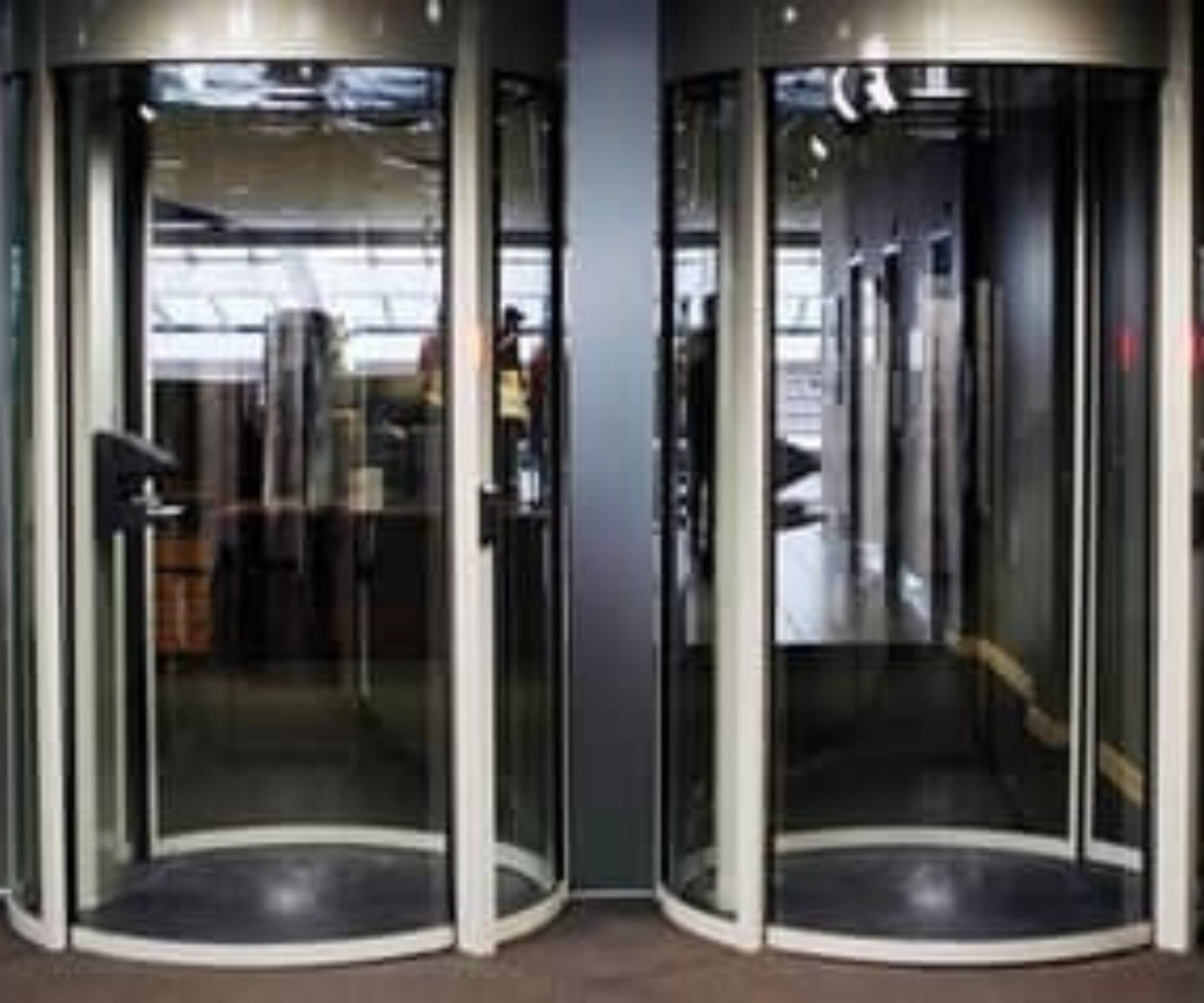 Full Height Mantrap Thumbnail View