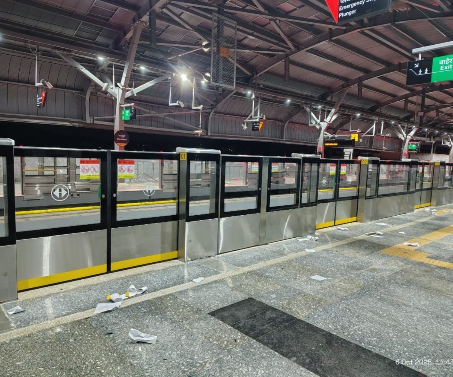 Platform Screen Doors (PSD) Thumbnail View