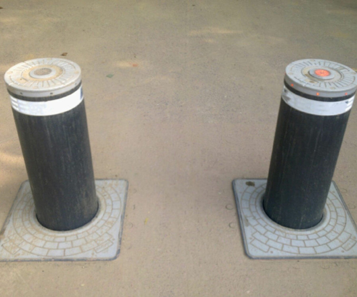 Anti-terrorism Bollards Thumbnail View