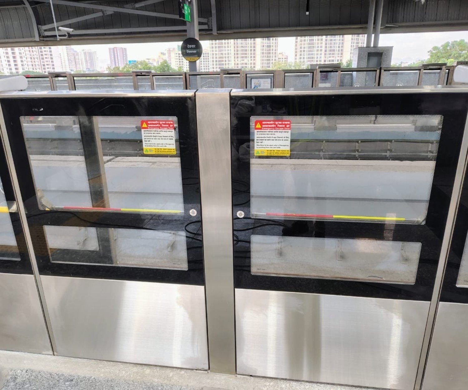 Platform Screen Doors (PSD) Thumbnail View