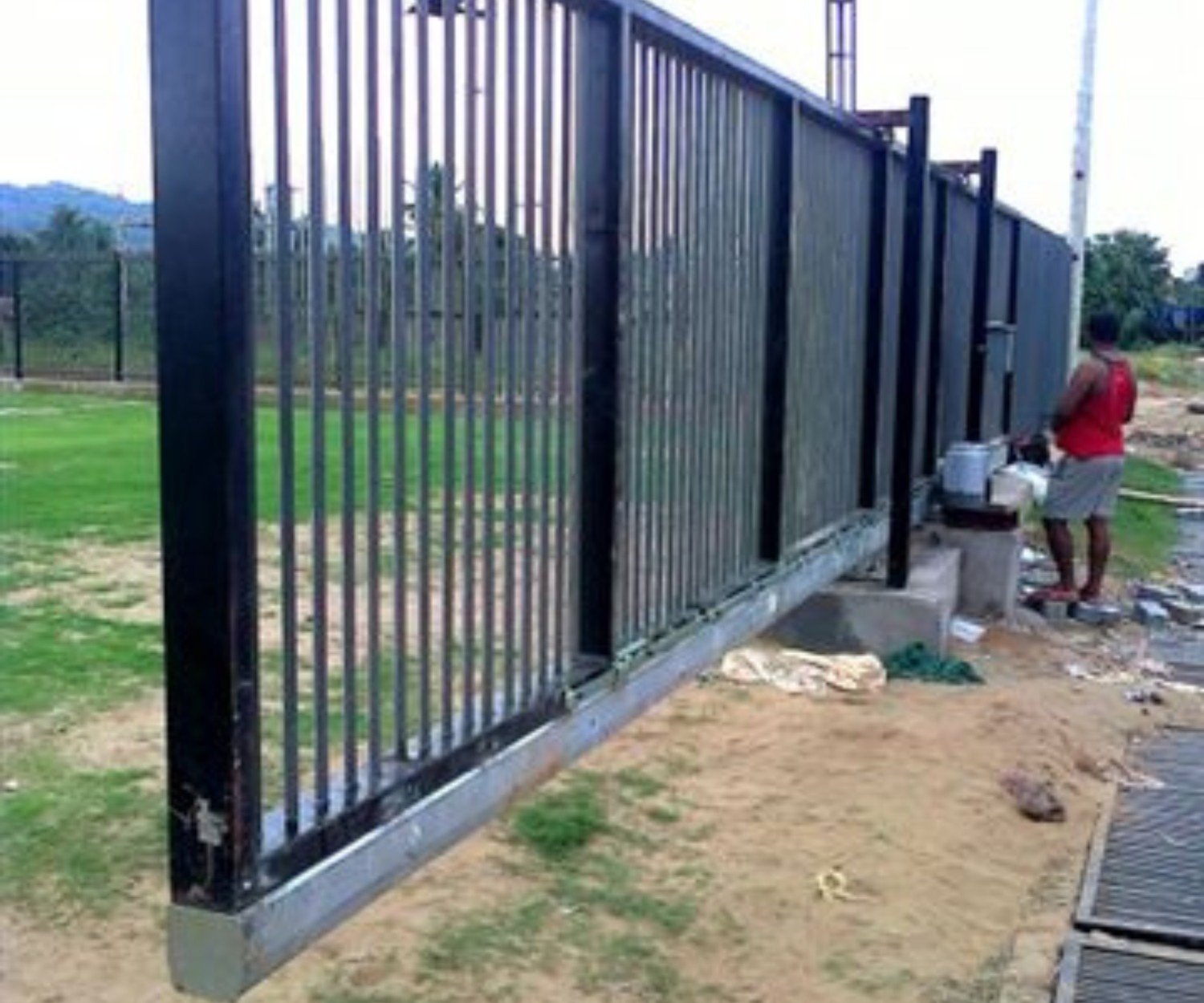 Cantilever Gates Thumbnail View