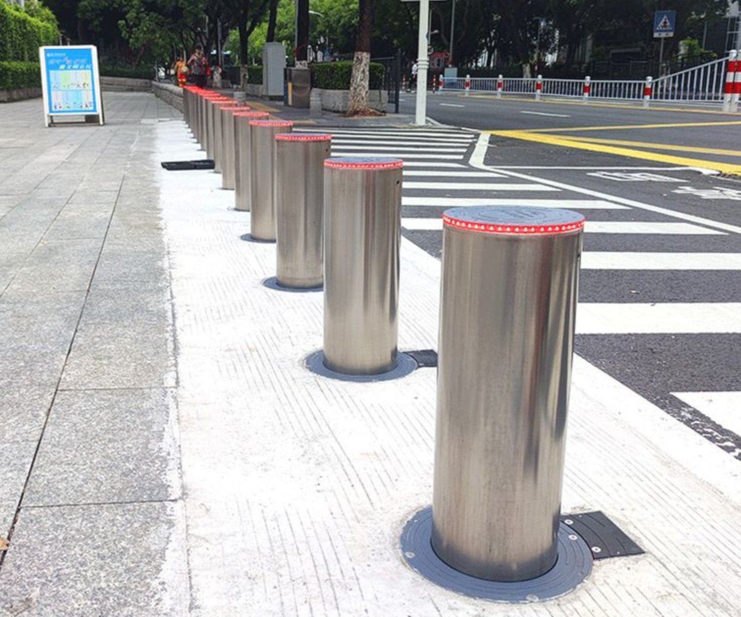 Commercial Series Electro-hydraulic Bollards Thumbnail View