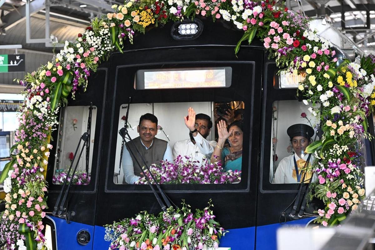 Aurotoshi Commissions Platform Screen Gates for Mumbai Metro Line 2B Phase 1