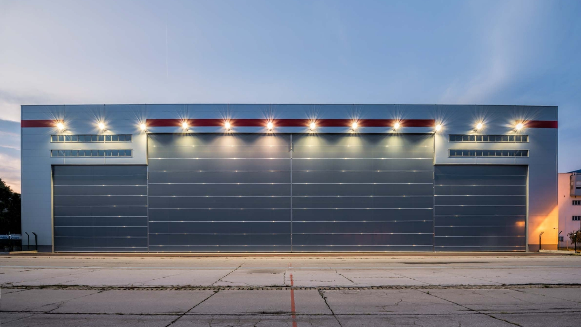 Industrial and commercial entrance systems that perform under every condition.