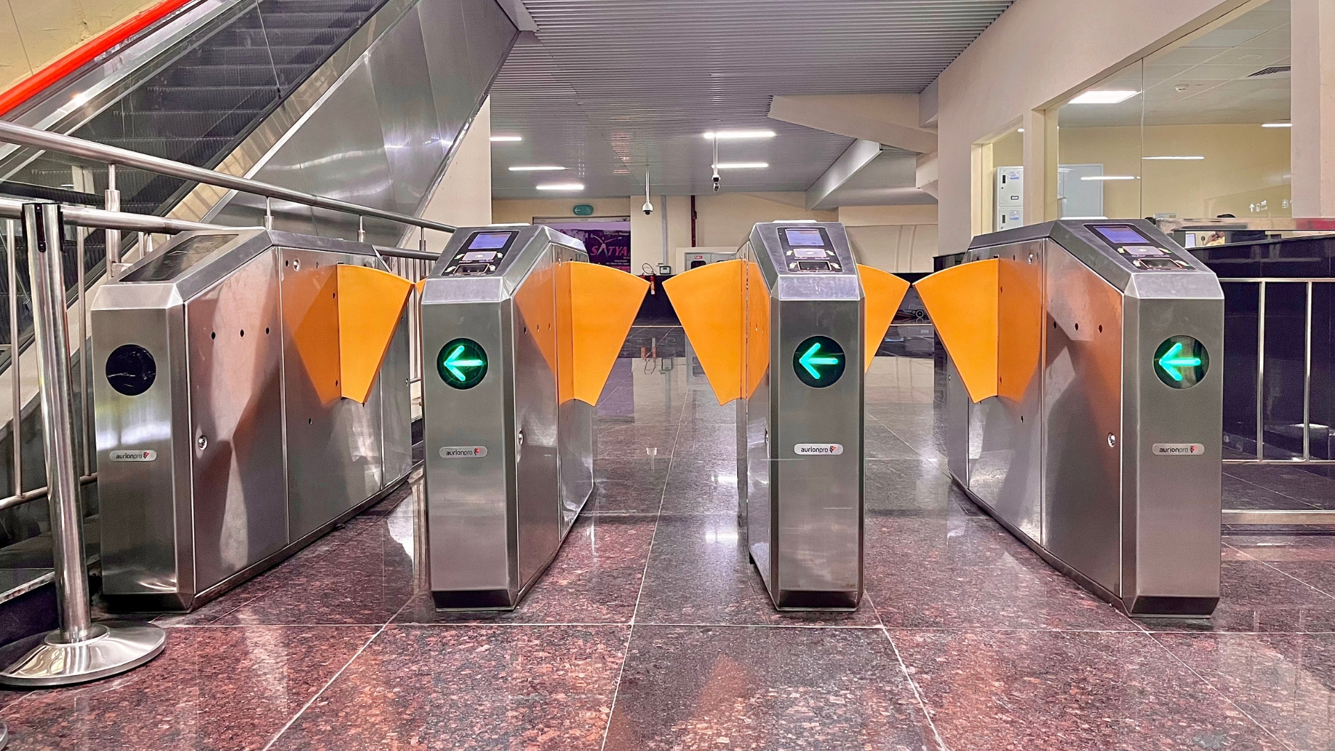 Smart fare collection, built for high-volume transit.